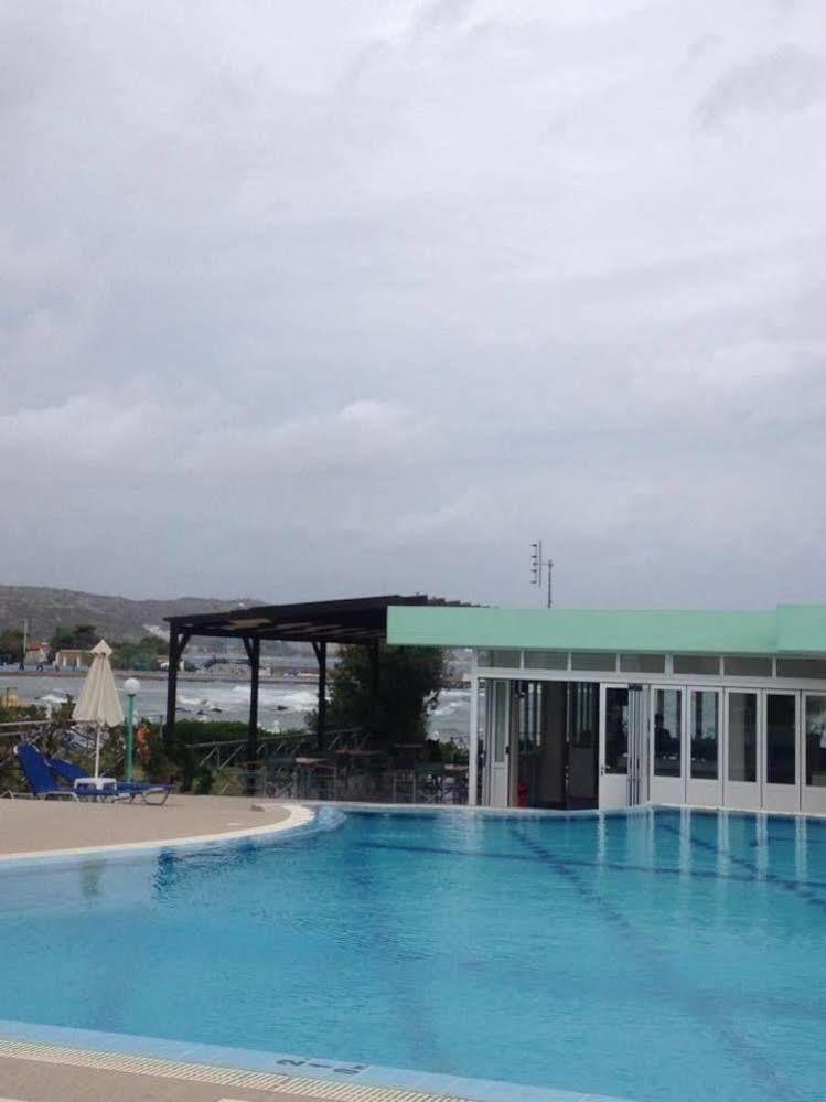 Elpida Aparthotel 2*
