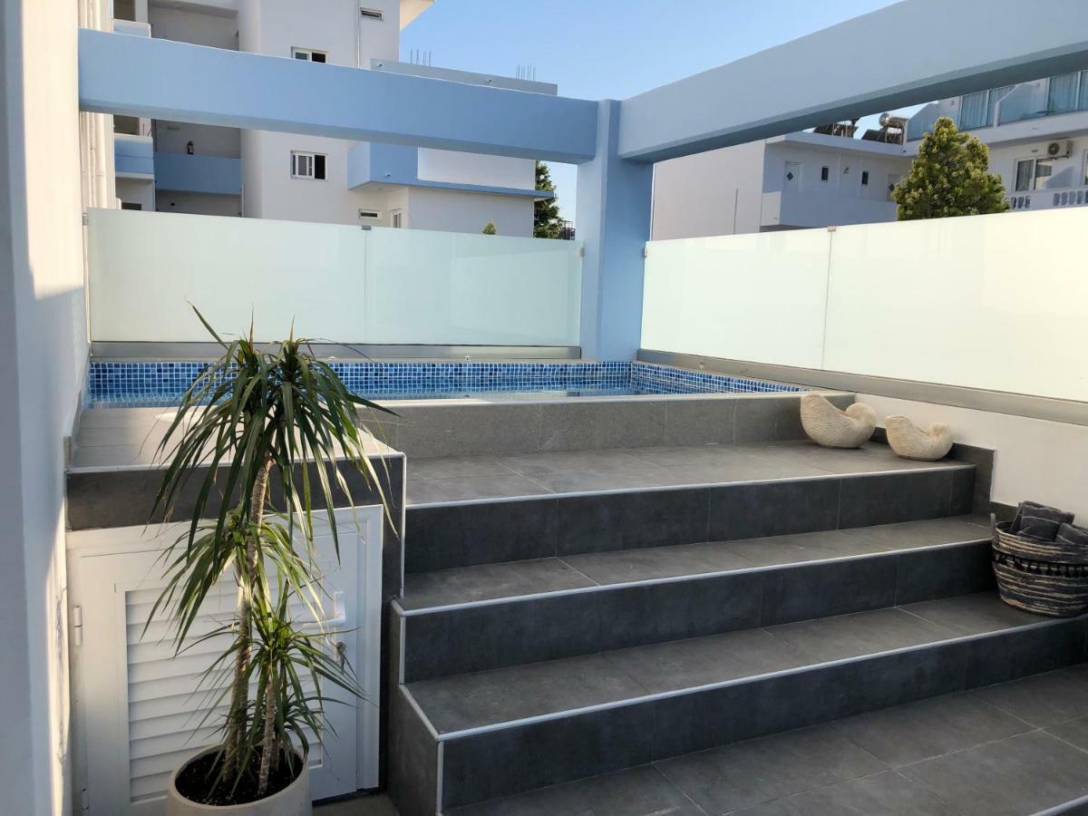 Elpida Aparthotel 2*